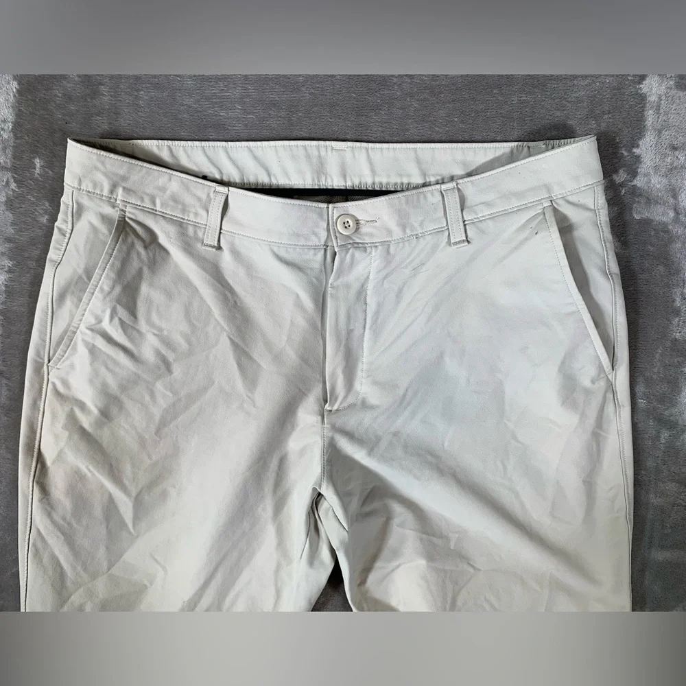 Under Armour Chino Pants Mens 38x32 Tan Khaki Golf Performance Stretch‎